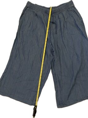 LOGO by Lori Goldstein Wide Leg lCrop Pants in Denim Blue